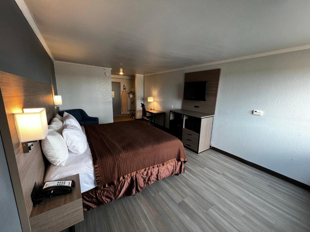 Super 8 By Wyndham Fort Worth Entertainment District Bagian luar foto